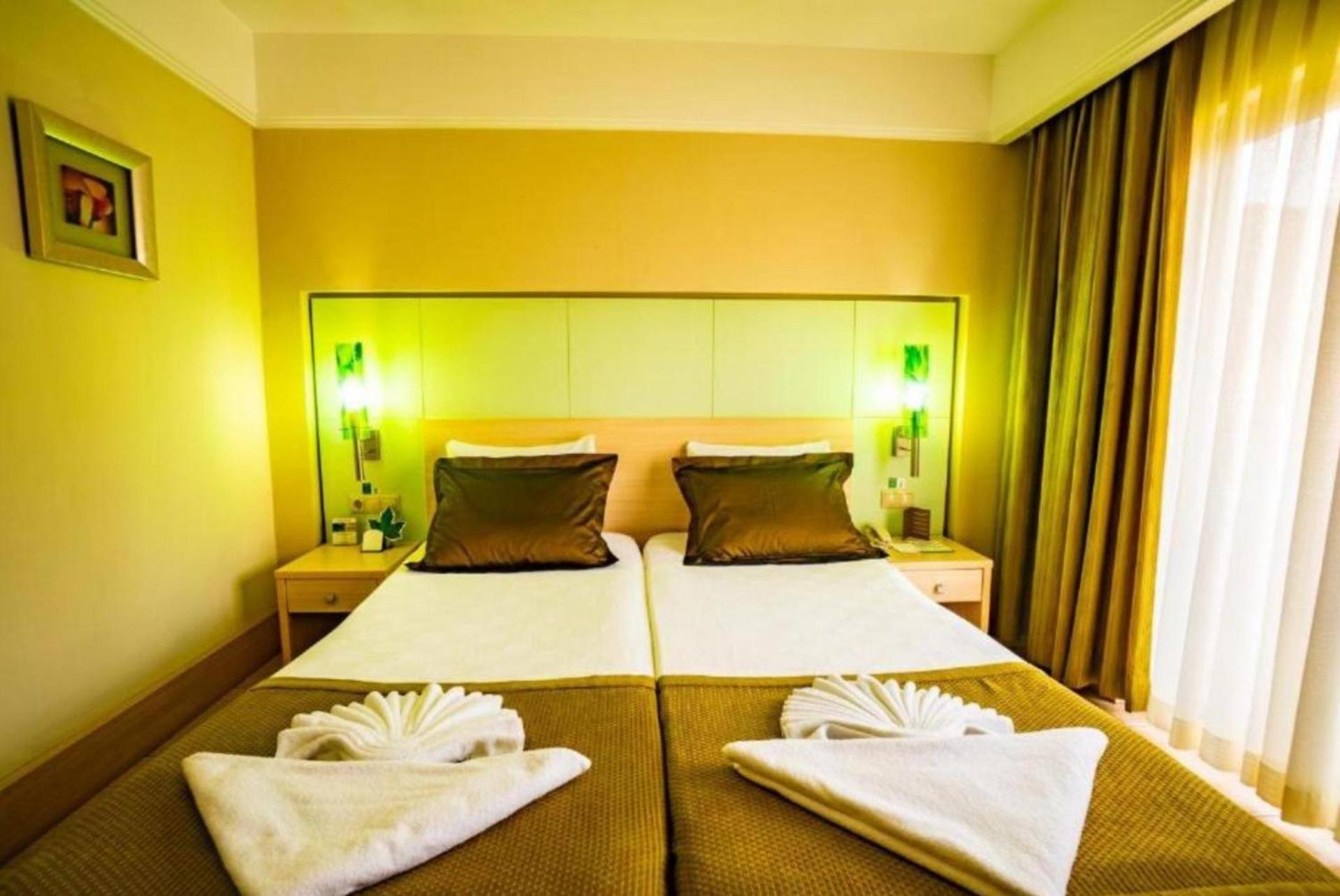 Ambassador Hotel & Spa 안탈리아 외부 사진