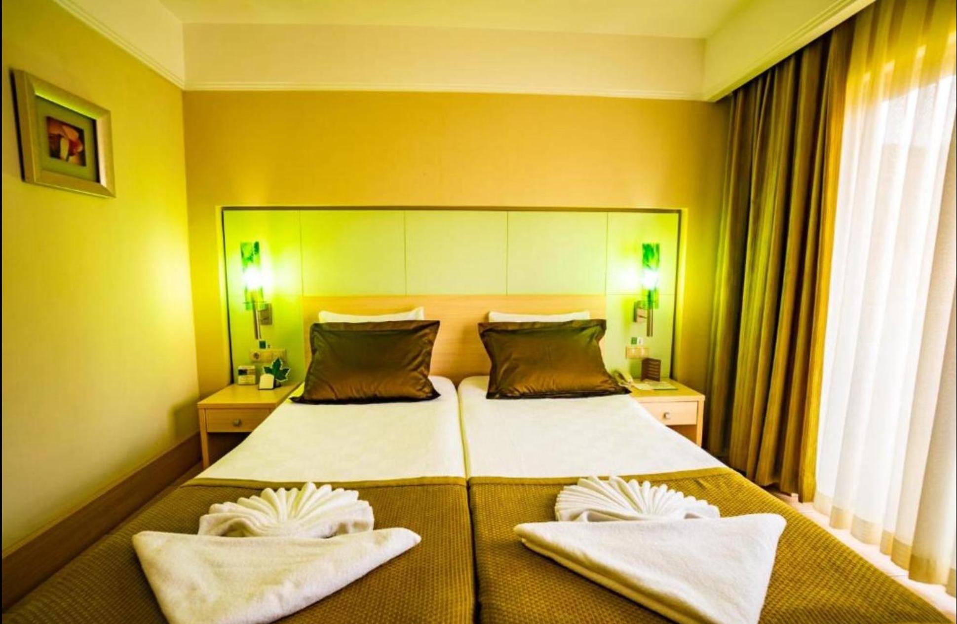 Ambassador Hotel & Spa 안탈리아 외부 사진